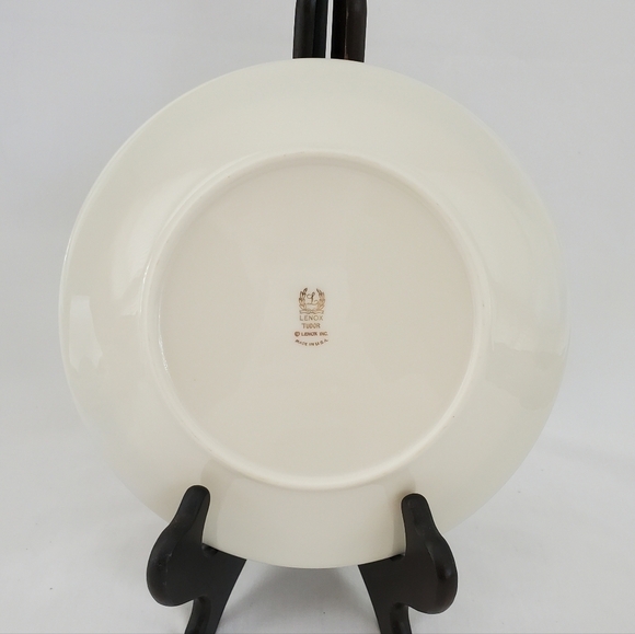 RARE and Discontinued Lenox Tudor Salad Plate - Picture 3 of 5